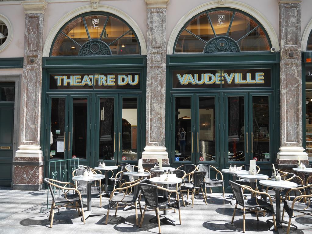 Le Vaudeville Брюссель Экстерьер фото
